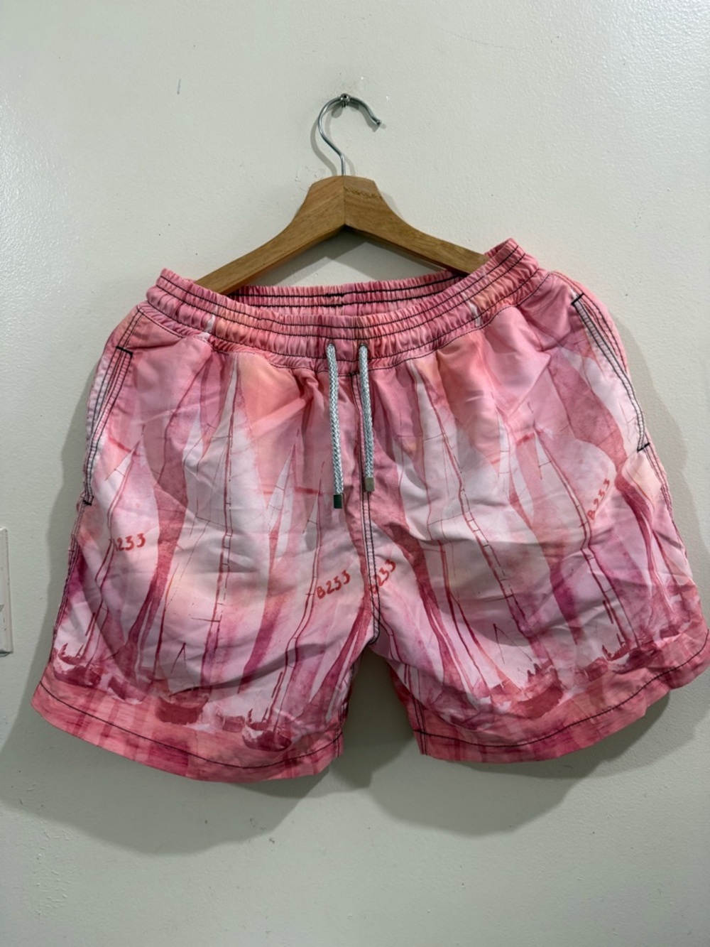 velero

SWIMWEAR Men's Pink Printed Athletic Drawstring Swim Shorts